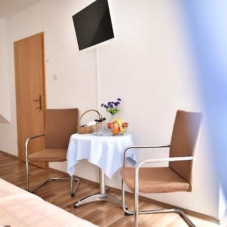 Luka'S Amber Rooms In The Center Of Trogir Exterior foto