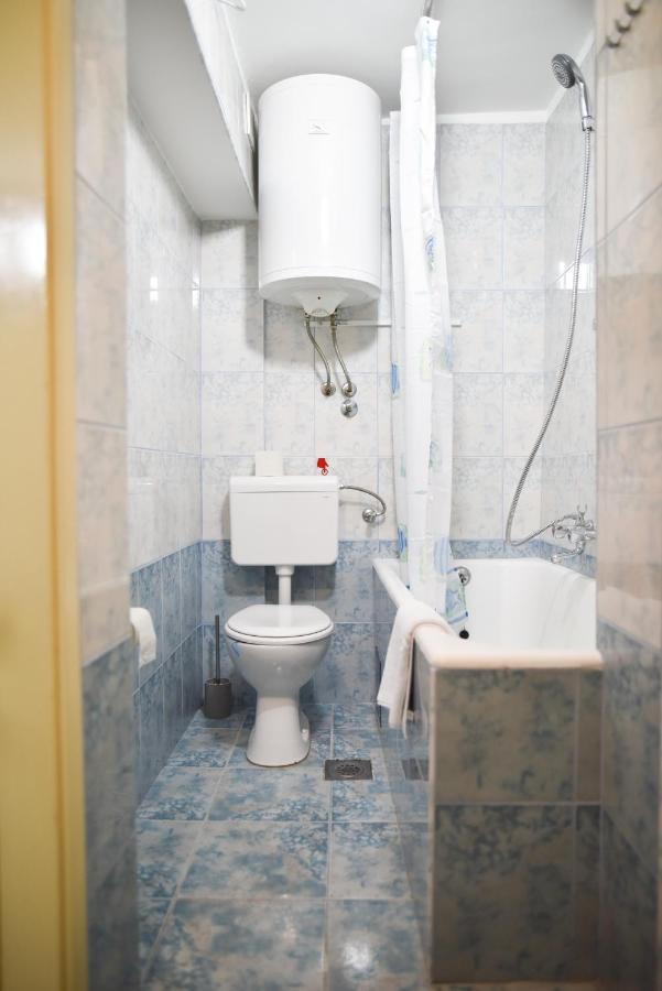 Luka'S Amber Rooms In The Center Of Trogir Exterior foto
